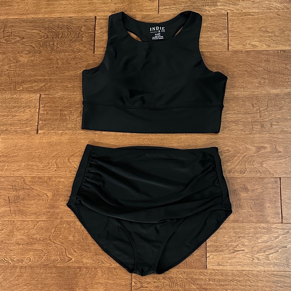 Black Women's Swim Set